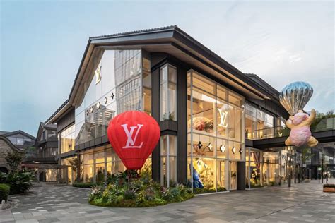 zit er een louis vuitton in armenie|louis vuitton chengdu.